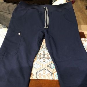 FIGS Women's Petite Navy Scrub Pants